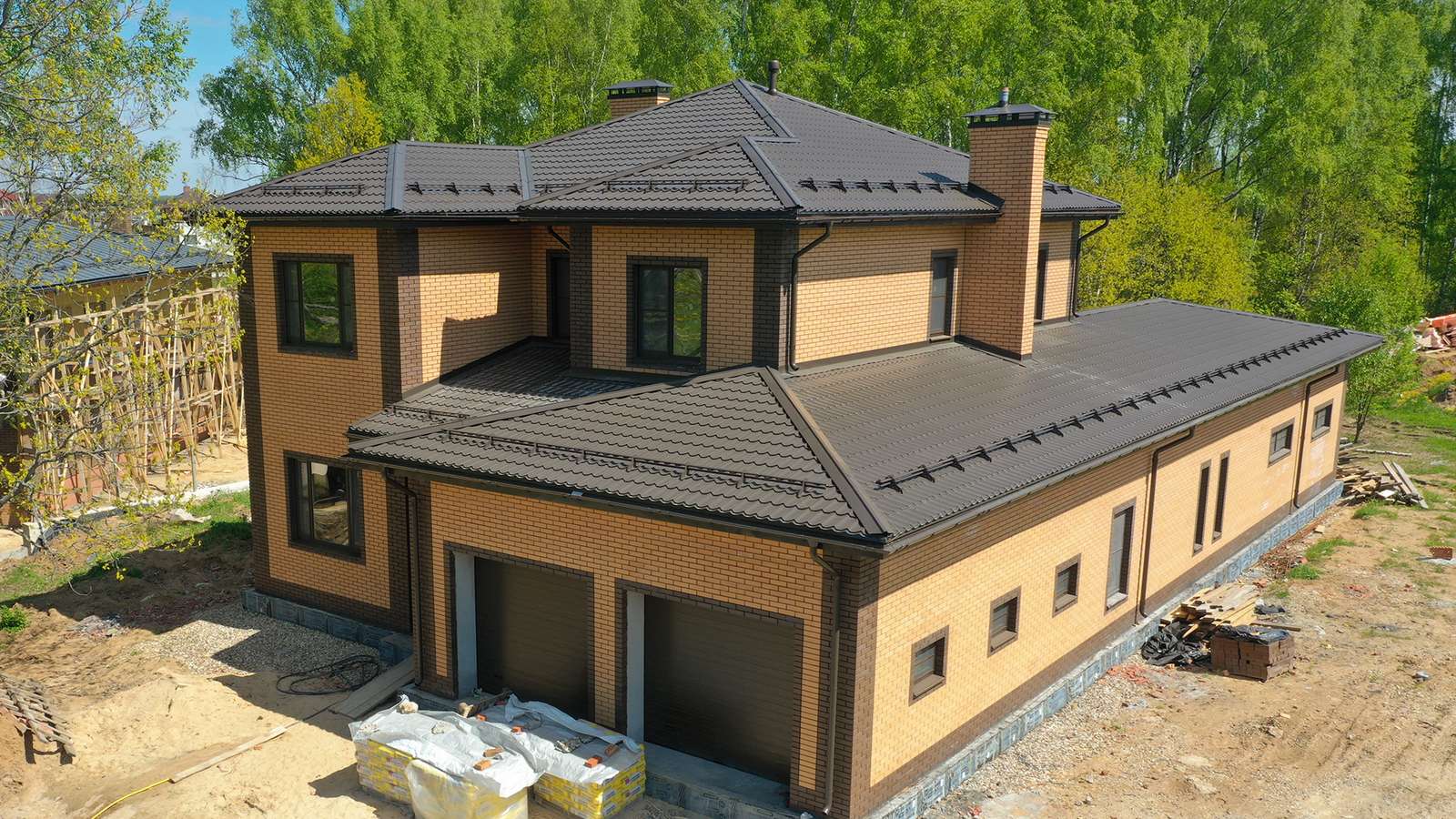 Двухэтажный дом из керамического блока площадью 460 м2