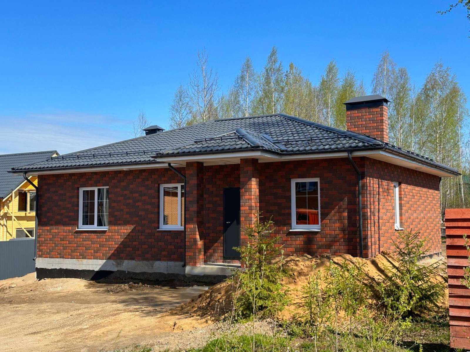 Одноэтажный дом из газобетонных блоков площадью 90 м2